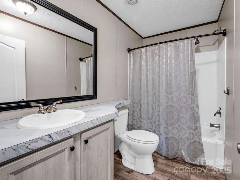 423 Dills Road, Rutherfordton, NC 28139.  MLS# CAR4223716, YatesRealty ID 12765. Hall Full Bath