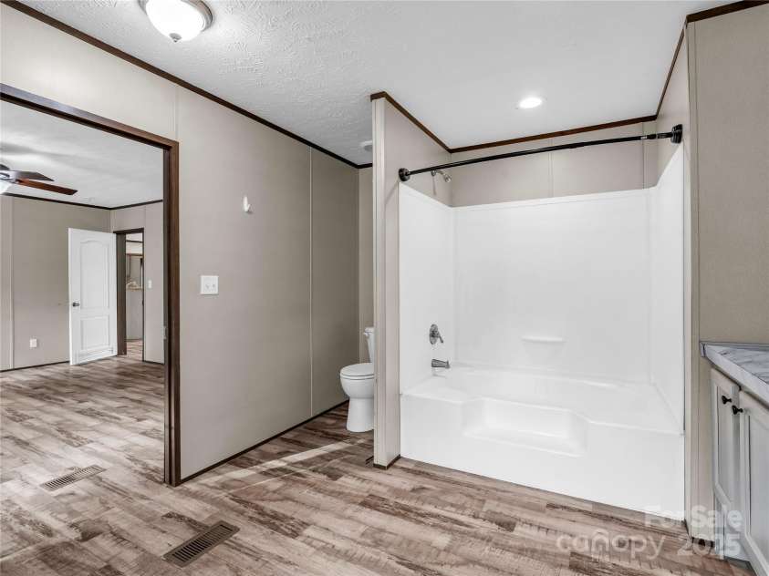 423 Dills Road, Rutherfordton, NC 28139.  MLS# CAR4223716, YatesRealty ID 12765. Primary Bath