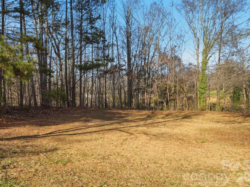 211 Ratchford Farm Road, Gastonia, NC 28056.  MLS# CAR4336417, YatesRealty ID 12767. 