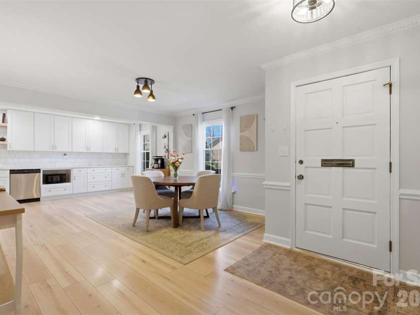 4354 Silo Lane, Charlotte, NC 28226.  MLS# CAR4359164, YatesRealty ID 12768. 