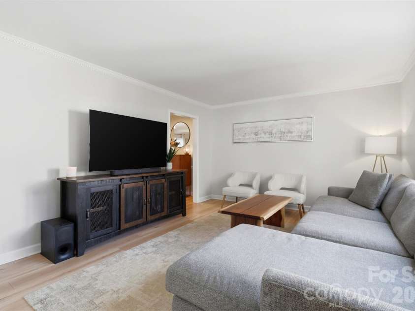 4354 Silo Lane, Charlotte, NC 28226.  MLS# CAR4359164, YatesRealty ID 12768. 