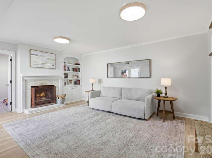 4354 Silo Lane, Charlotte, NC 28226.  MLS# CAR4359164, YatesRealty ID 12768. 