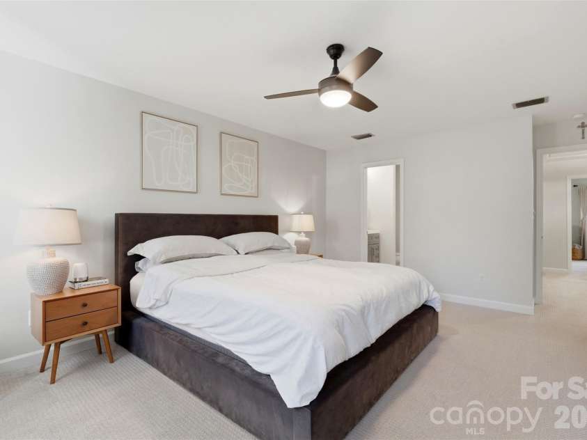 4354 Silo Lane, Charlotte, NC 28226.  MLS# CAR4359164, YatesRealty ID 12768. 