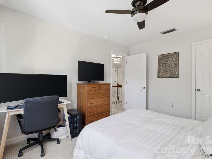 4354 Silo Lane, Charlotte, NC 28226.  MLS# CAR4359164, YatesRealty ID 12768. 