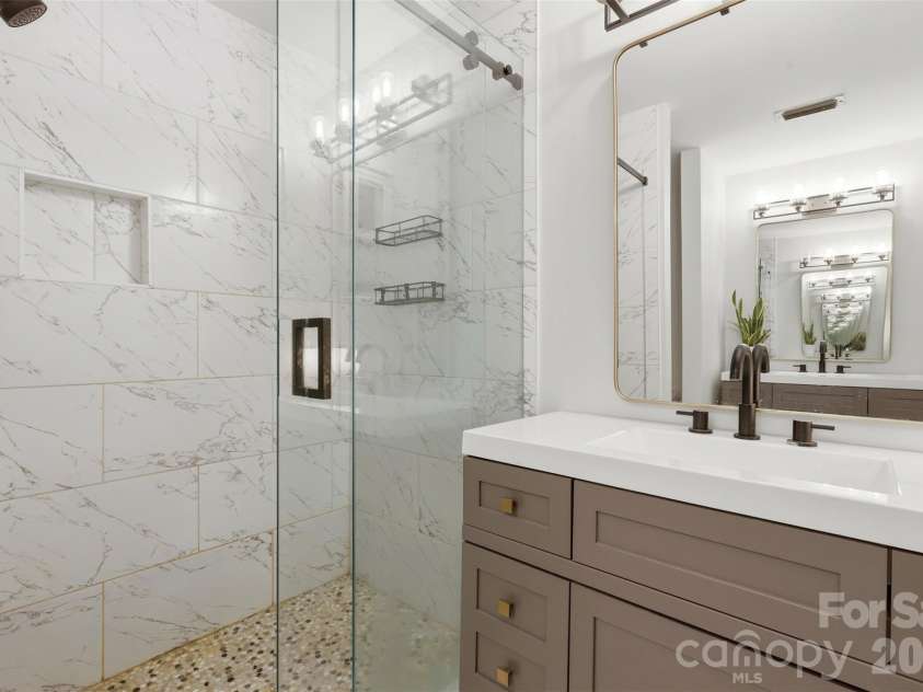4354 Silo Lane, Charlotte, NC 28226.  MLS# CAR4359164, YatesRealty ID 12768. Primary- Double Vanity Bathroom