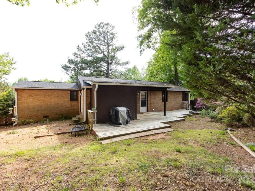 846 Gist Road, Rock Hill, SC 29732.  MLS# CAR4247990, YatesRealty ID 12769. 