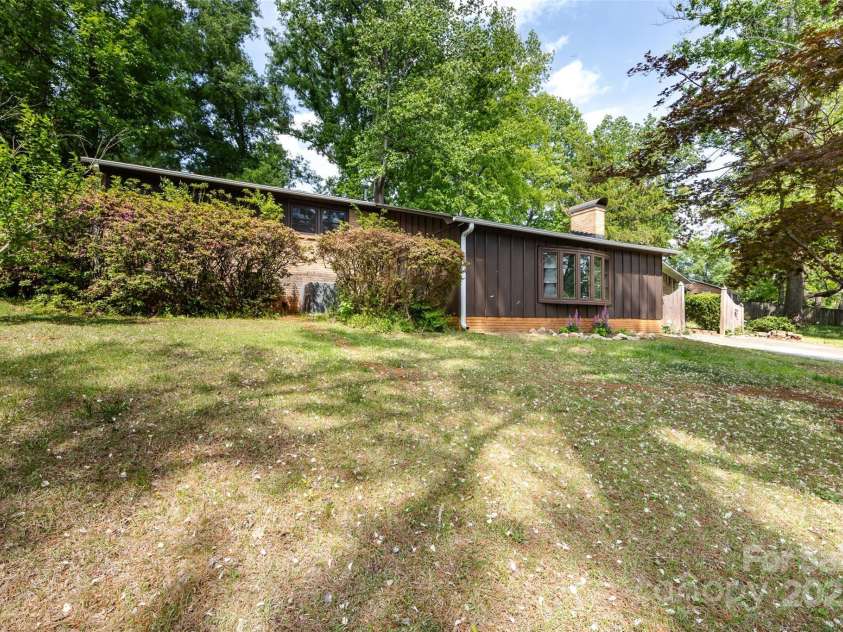 846 Gist Road, Rock Hill, SC 29732.  MLS# CAR4247990, YatesRealty ID 12769. 