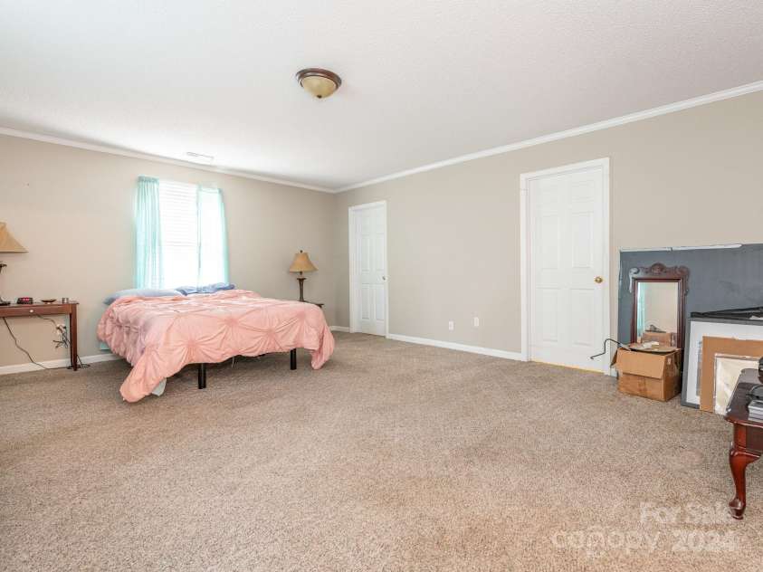 1043 Candlewood Lane, Rock Hill, SC 29730.  MLS# CAR4199391, YatesRealty ID 1277. Attached living quarters - Bedroom