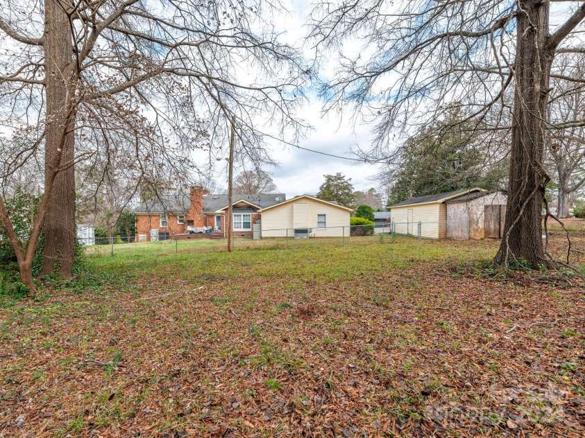 1043 Candlewood Lane, Rock Hill, SC 29730.  MLS# CAR4199391, YatesRealty ID 1277. Backyard