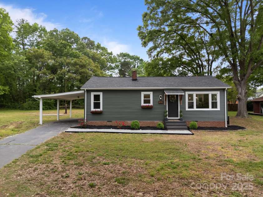 322 Corriher Heights Avenue, China Grove, NC 28023.  MLS# CAR4250892, YatesRealty ID 12770. 