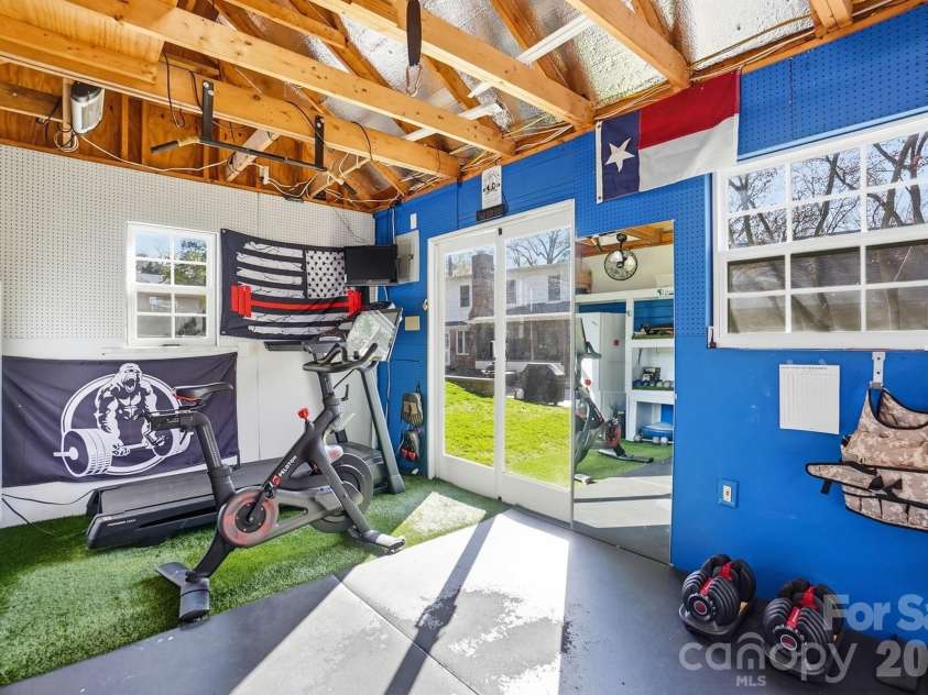 6123 Lake Providence Lane, Charlotte, NC 28277.  MLS# CAR4359445, YatesRealty ID 12770. 