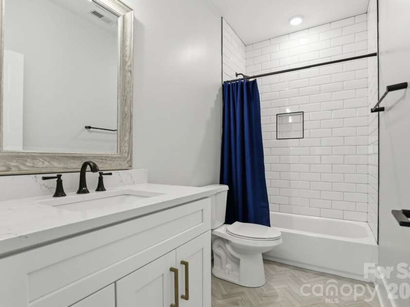 420 Stillwater Road, Troutman, NC 28166.  MLS# CAR4368989, YatesRealty ID 12771. Bathroom Upstairs