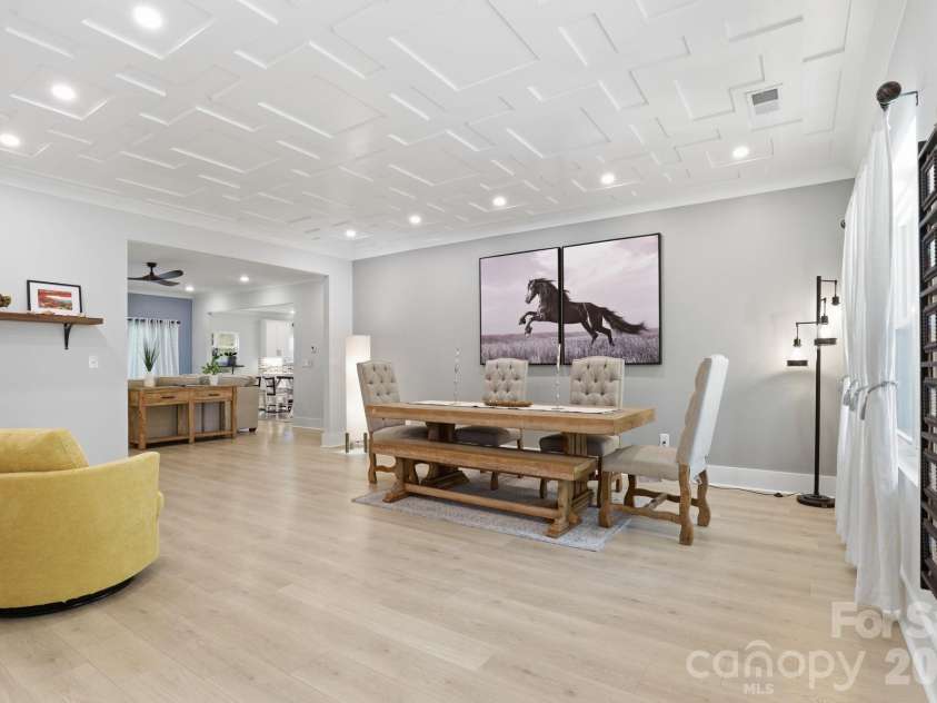 420 Stillwater Road, Troutman, NC 28166.  MLS# CAR4368989, YatesRealty ID 12771. Entrance/Dining Area