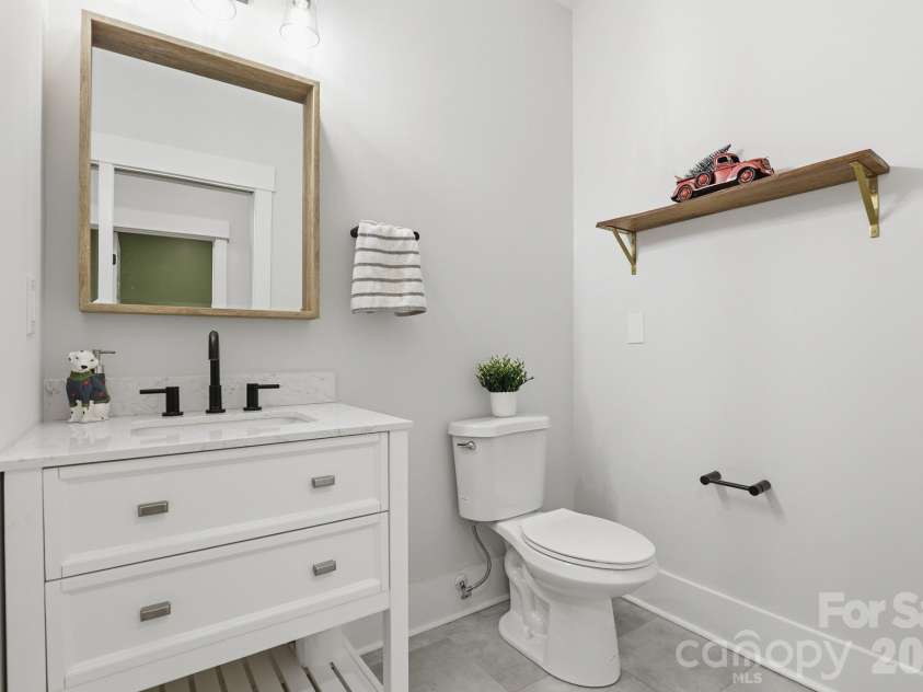 420 Stillwater Road, Troutman, NC 28166.  MLS# CAR4368989, YatesRealty ID 12771. Half Bathroom