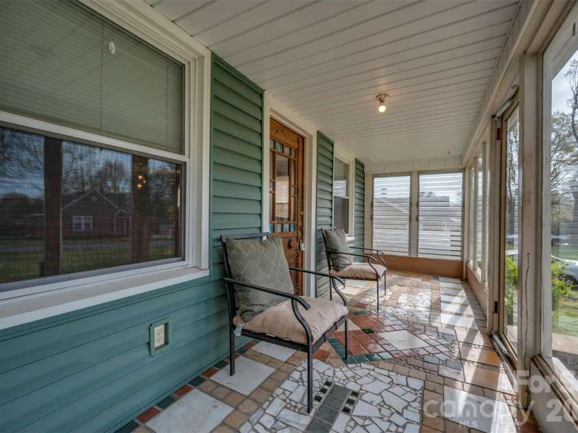 411 Arlington Street, Forest City, NC 28043.  MLS# CAR4360925, YatesRealty ID 12773. 