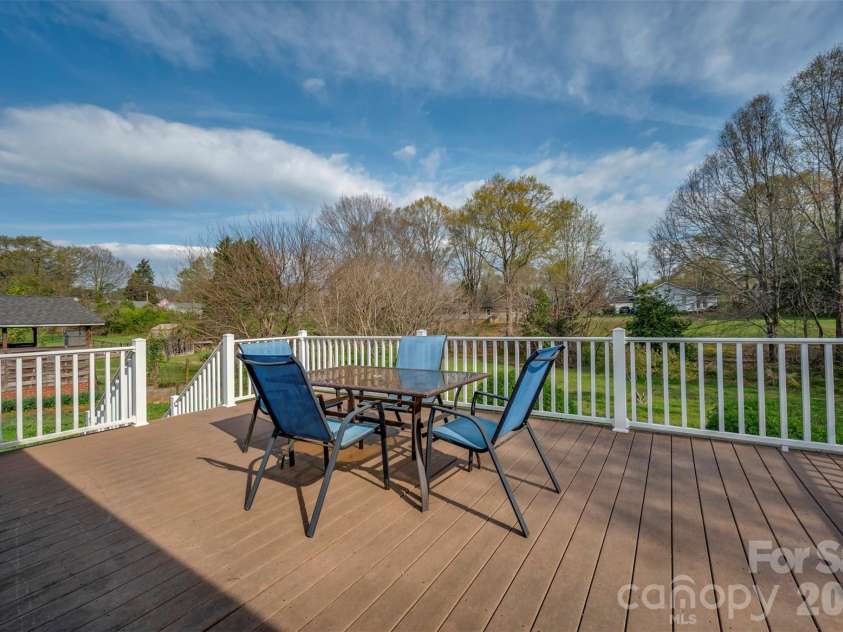 411 Arlington Street, Forest City, NC 28043.  MLS# CAR4360925, YatesRealty ID 12773. 