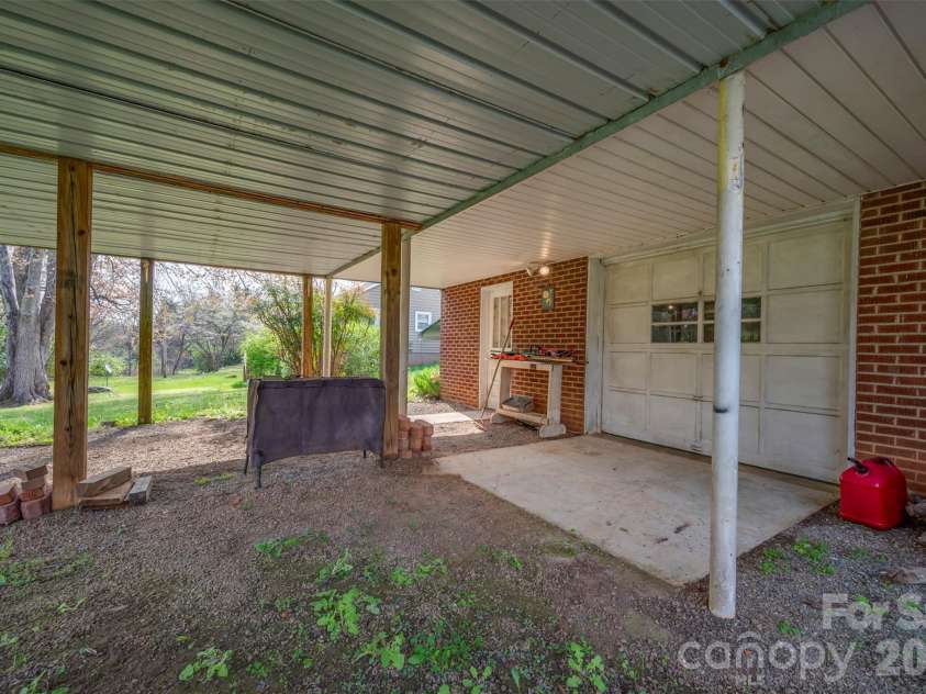 411 Arlington Street, Forest City, NC 28043.  MLS# CAR4360925, YatesRealty ID 12773. 