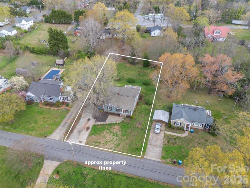411 Arlington Street, Forest City, NC 28043.  MLS# CAR4360925, YatesRealty ID 12773. 