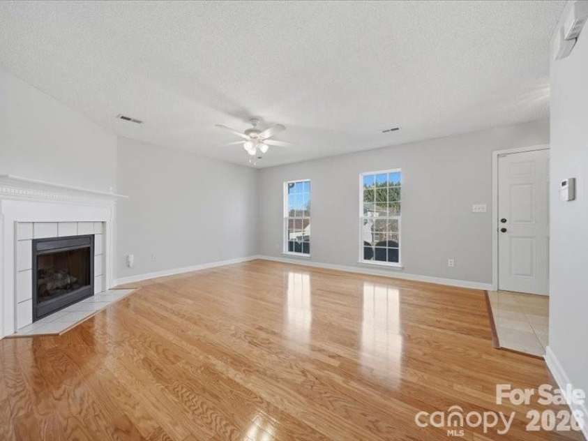 1968 8th Street Lane, Hickory, NC 28602.  MLS# CAR4401165, YatesRealty ID 12774. 