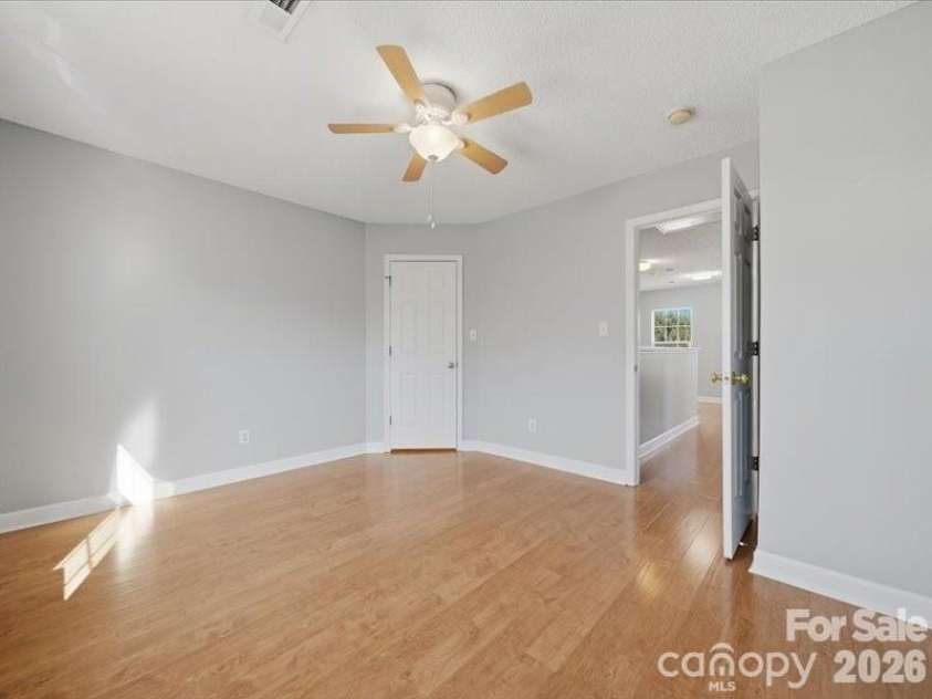 1968 8th Street Lane, Hickory, NC 28602.  MLS# CAR4401165, YatesRealty ID 12774. 