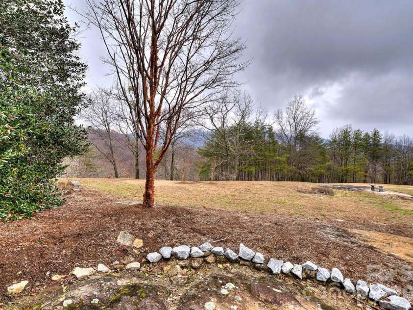 21 Eagle Rock Road, Landrum, SC 29356.  MLS# CAR4354129, YatesRealty ID 12776. 