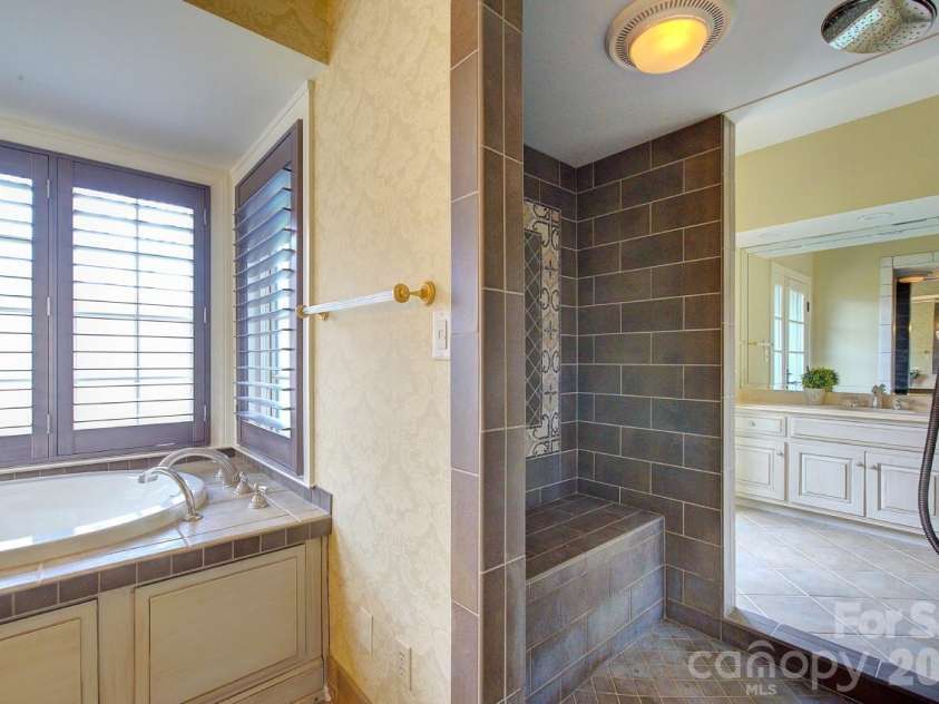 21 Eagle Rock Road, Landrum, SC 29356.  MLS# CAR4354129, YatesRealty ID 12776. Primary Bath