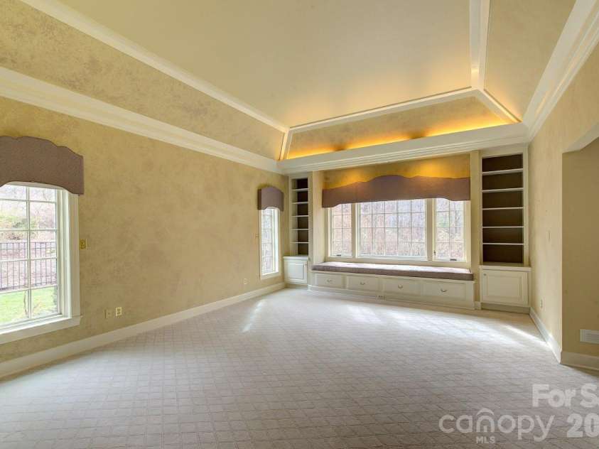21 Eagle Rock Road, Landrum, SC 29356.  MLS# CAR4354129, YatesRealty ID 12776. Primary Bedroom