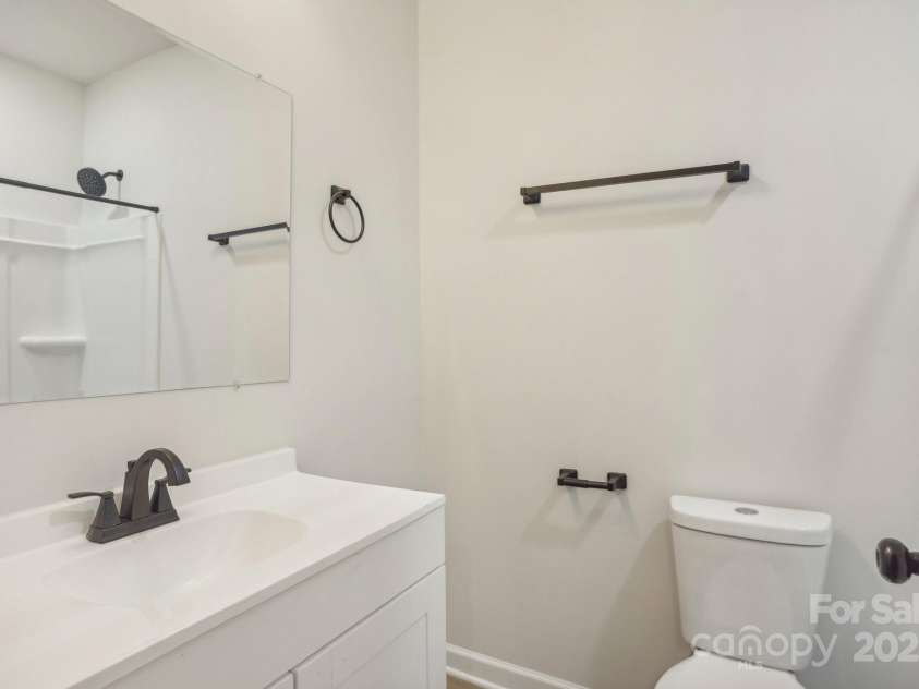 1423 Roseland Drive, Lincolnton, NC 28092.  MLS# CAR4204720, YatesRealty ID 12777. 