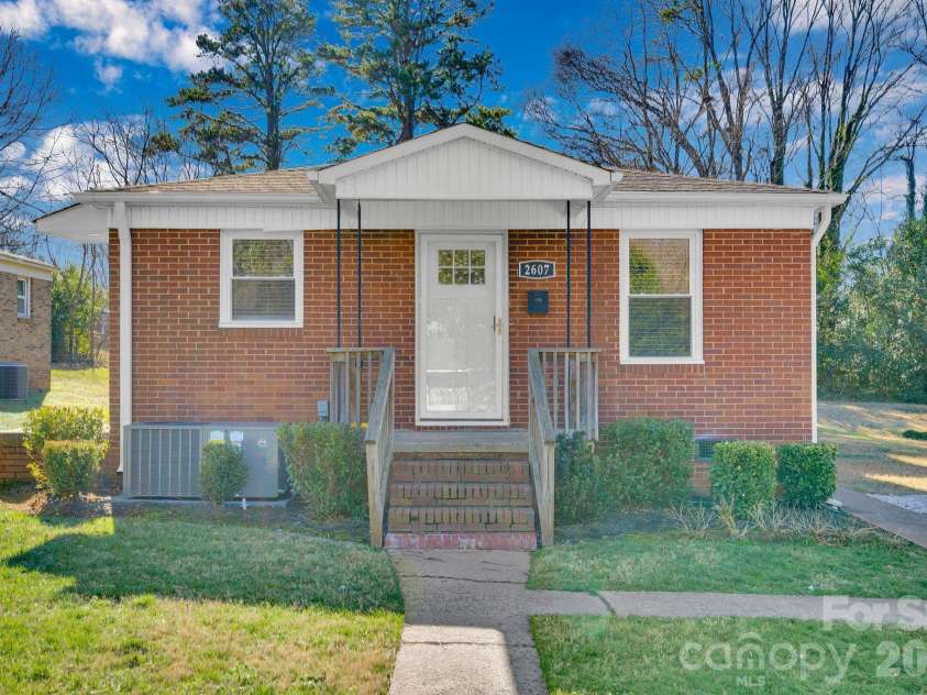 2607/2609 Celia Avenue, Charlotte, NC 28216.  MLS# CAR4336949, YatesRealty ID 12778. 