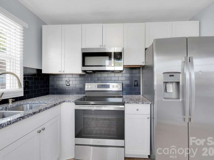 2607/2609 Celia Avenue, Charlotte, NC 28216.  MLS# CAR4336949, YatesRealty ID 12778. 