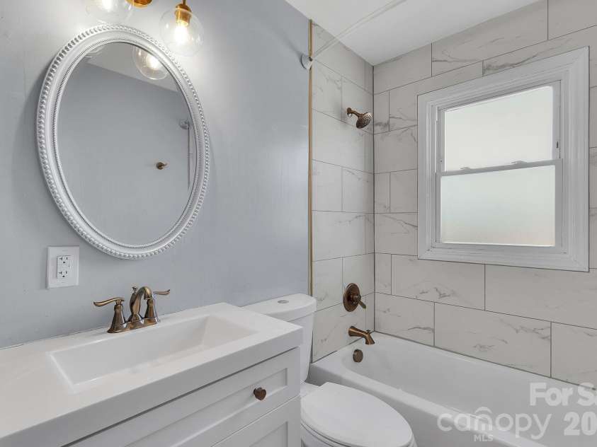 2607/2609 Celia Avenue, Charlotte, NC 28216.  MLS# CAR4336949, YatesRealty ID 12778. 