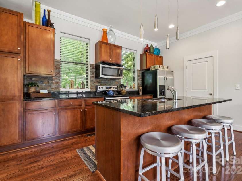 411 Steel Gardens Boulevard, Charlotte, NC 28205.  MLS# CAR4256830, YatesRealty ID 12778. 