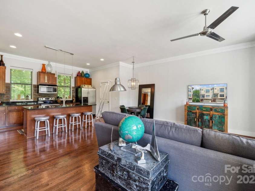 411 Steel Gardens Boulevard, Charlotte, NC 28205.  MLS# CAR4256830, YatesRealty ID 12778. 