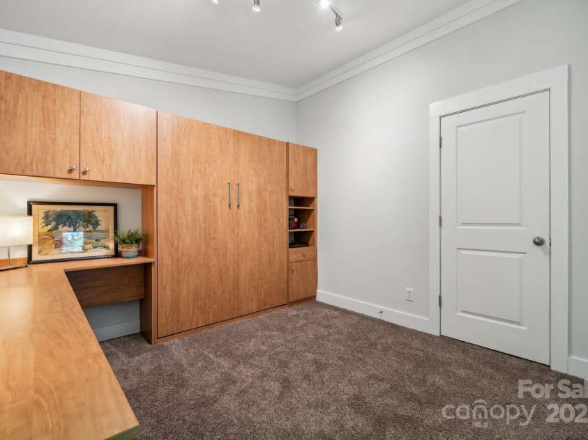 411 Steel Gardens Boulevard, Charlotte, NC 28205.  MLS# CAR4256830, YatesRealty ID 12778. 