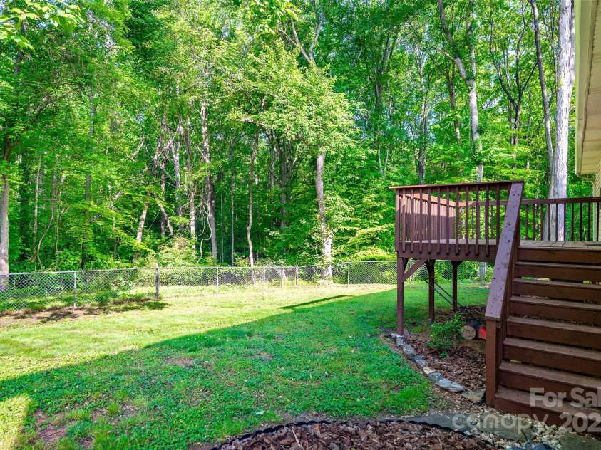 177 Candlestick Drive, Statesville, NC 28625.  MLS# CAR4250976, YatesRealty ID 12779. 