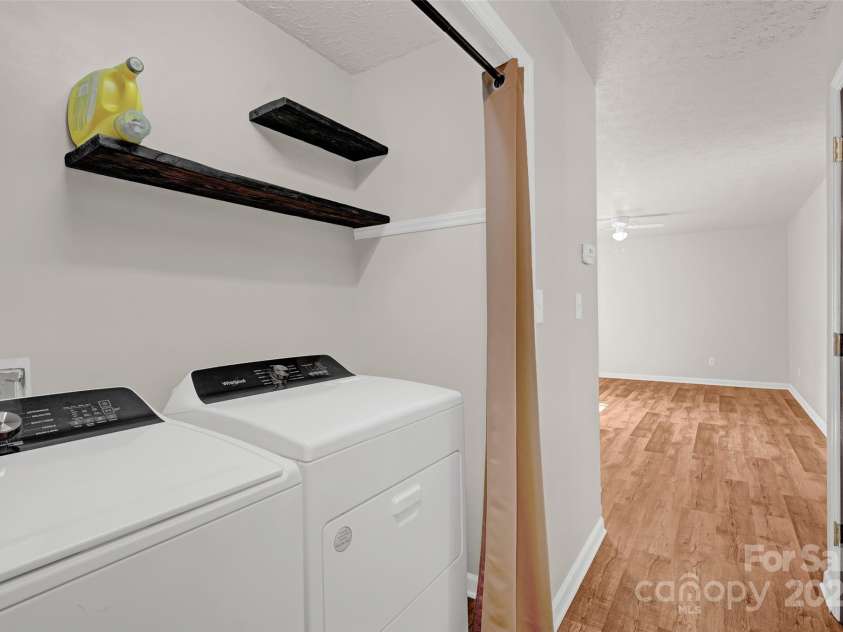 177 Candlestick Drive, Statesville, NC 28625.  MLS# CAR4250976, YatesRealty ID 12779. Laundry Closet