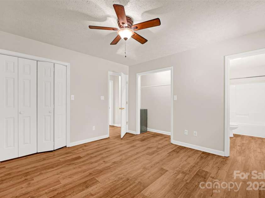 177 Candlestick Drive, Statesville, NC 28625.  MLS# CAR4250976, YatesRealty ID 12779. Primary Bedroom