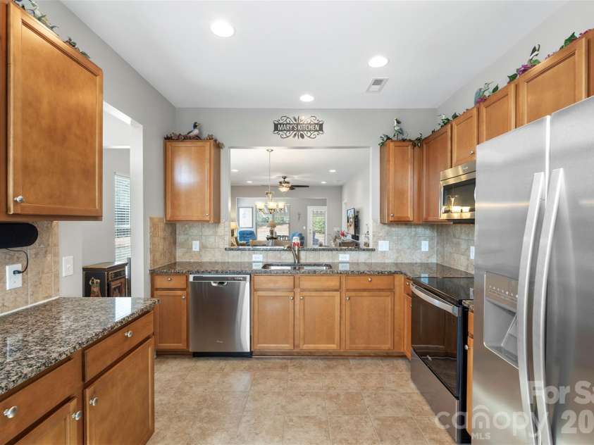 20237 Dovekie Lane, Fort Mill, SC 29707.  MLS# CAR4355810, YatesRealty ID 12779. 