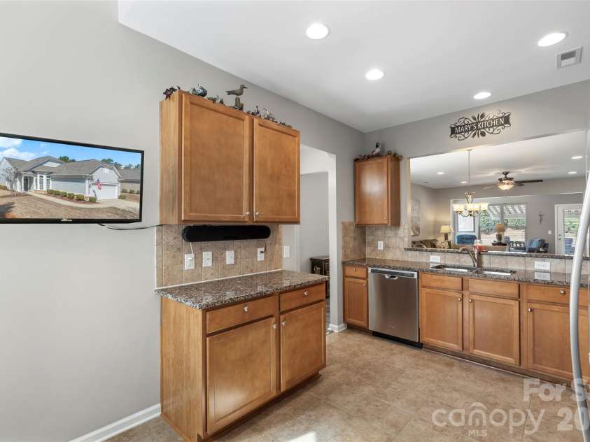 20237 Dovekie Lane, Fort Mill, SC 29707.  MLS# CAR4355810, YatesRealty ID 12779. 
