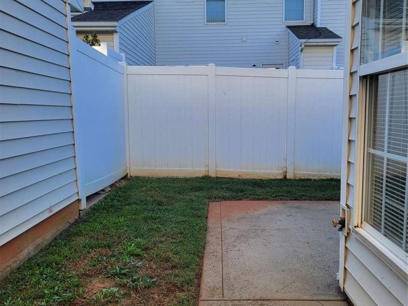 7945 Mariners Pointe Circle, Denver, NC 28037.  MLS# CAR4182520, YatesRealty ID 1278. 