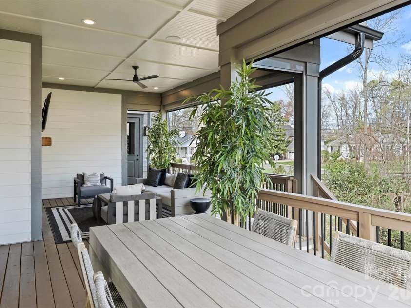 4542 Montclair Avenue, Charlotte, NC 28211.  MLS# CAR4353432, YatesRealty ID 12780. 