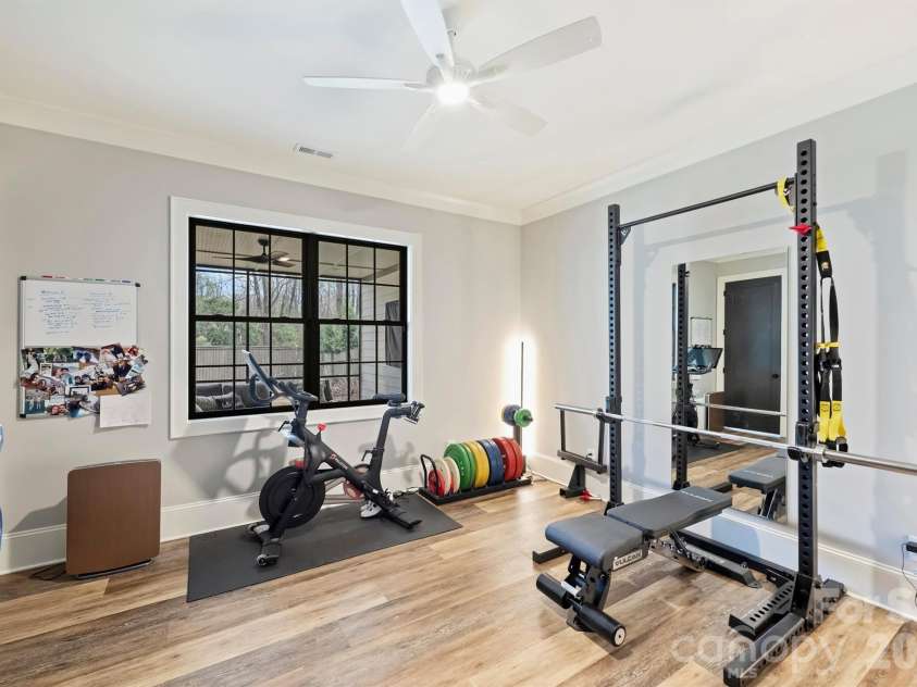4542 Montclair Avenue, Charlotte, NC 28211.  MLS# CAR4353432, YatesRealty ID 12780. 
