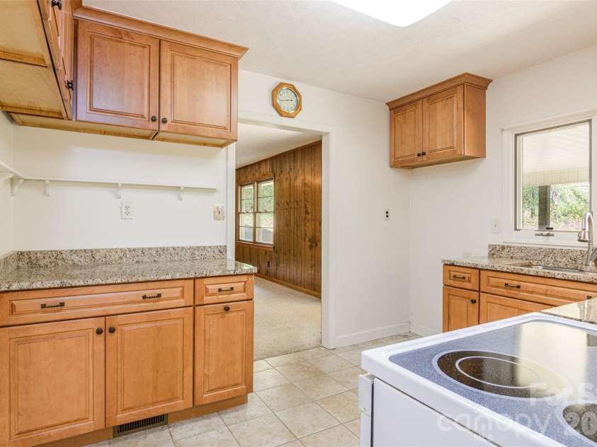 261 Cedar Lane, Arden, NC 28704.  MLS# CAR4366543, YatesRealty ID 12781. 