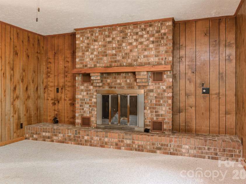 261 Cedar Lane, Arden, NC 28704.  MLS# CAR4366543, YatesRealty ID 12781. 