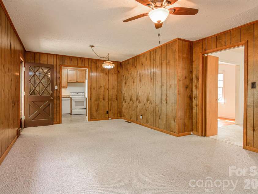 261 Cedar Lane, Arden, NC 28704.  MLS# CAR4366543, YatesRealty ID 12781. 