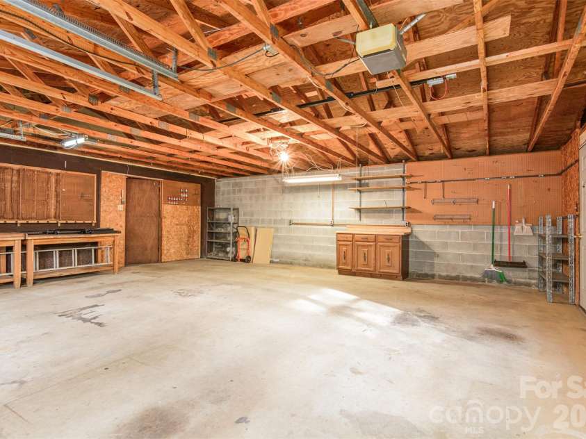 261 Cedar Lane, Arden, NC 28704.  MLS# CAR4366543, YatesRealty ID 12781. 