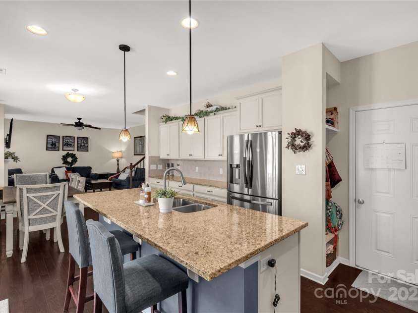 1519 Arcadia Bluff Drive, York, SC 29745.  MLS# CAR4237342, YatesRealty ID 12782. 