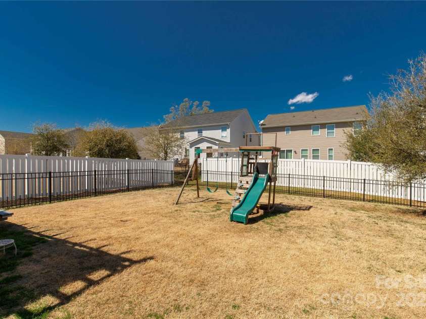 1519 Arcadia Bluff Drive, York, SC 29745.  MLS# CAR4237342, YatesRealty ID 12782. 