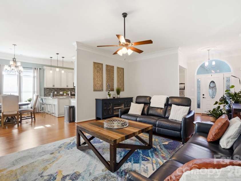 8540 Piccone Brook Lane, Charlotte, NC 28216.  MLS# CAR4358992, YatesRealty ID 12782. 