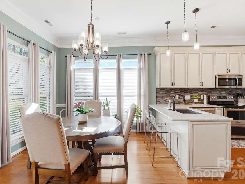 8540 Piccone Brook Lane, Charlotte, NC 28216.  MLS# CAR4358992, YatesRealty ID 12782. 